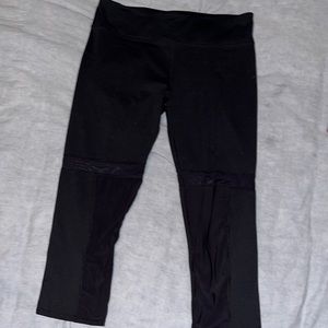 Fabeltics cropped leggings